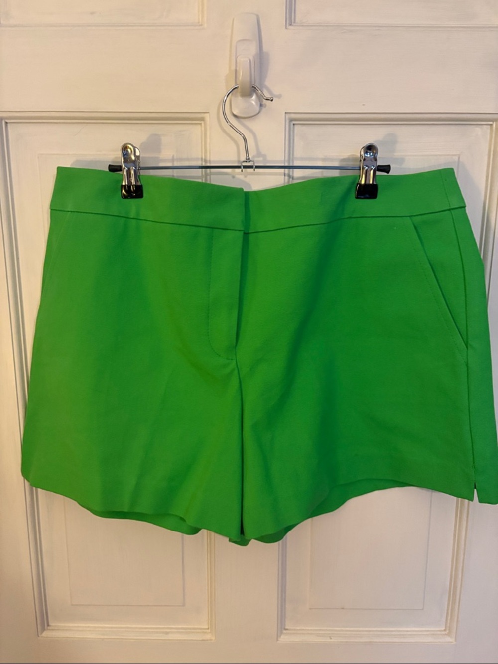 Trina Turk Bright Green Tailored Shorts size 14 like new